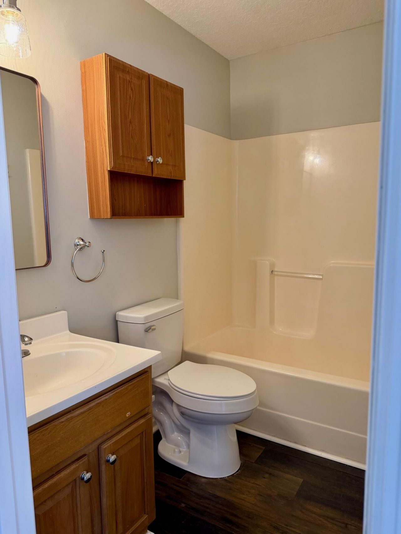 7840 Park Gate Drive Photo 21