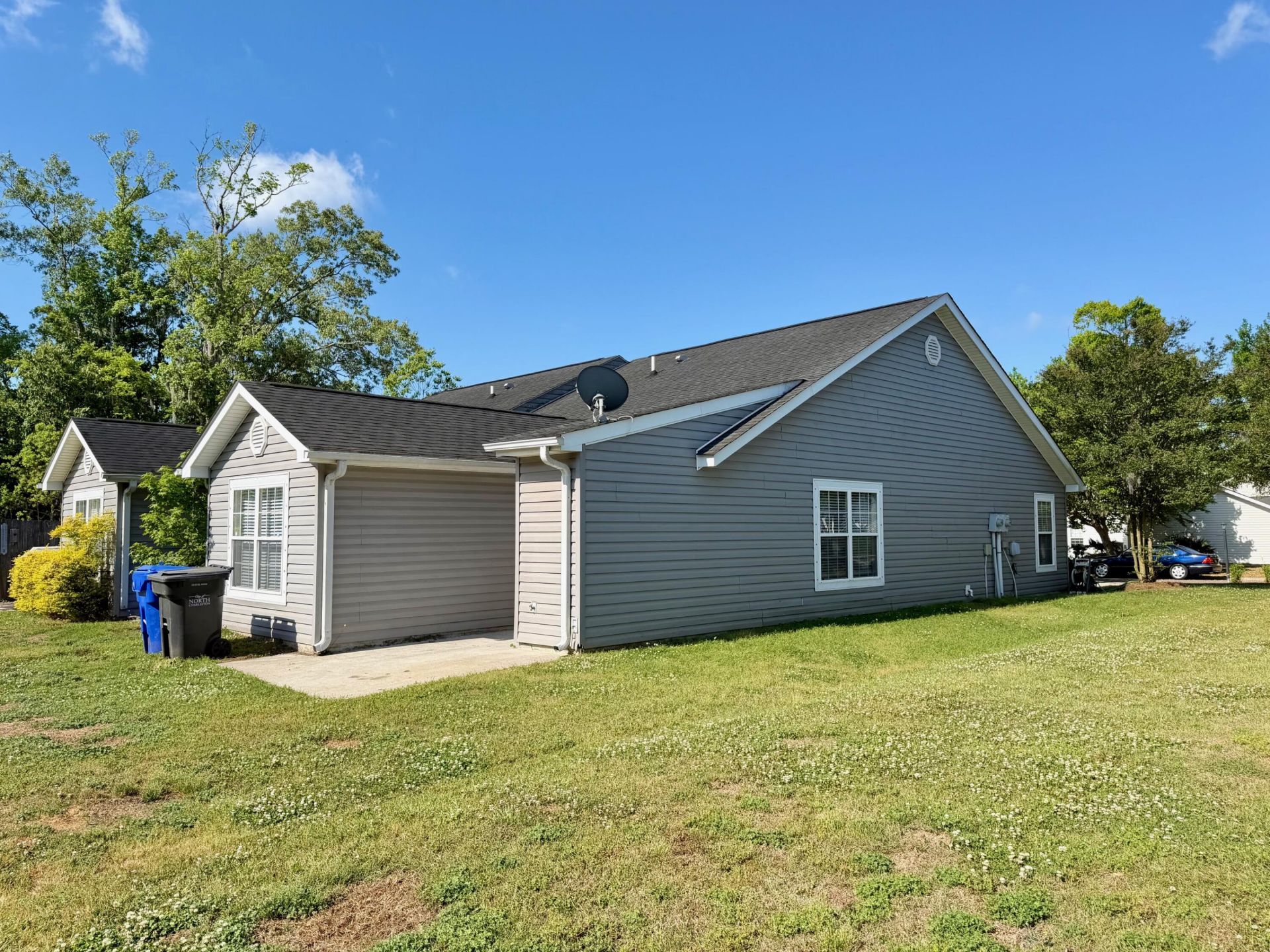 7840 Park Gate Drive Photo 22