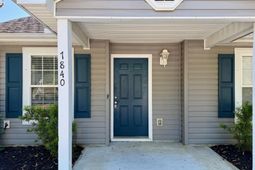 7840 Park Gate Drive photo 4