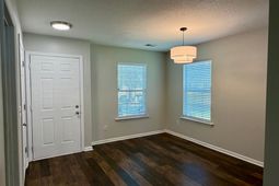 7840 Park Gate Drive photo 4