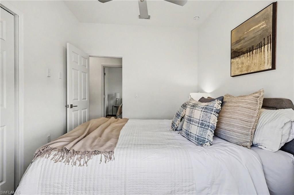 1727 NE 12th Ter, Cape Coral, FL 33909 Photo