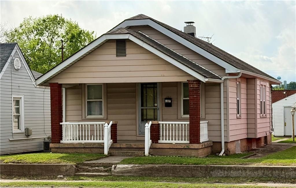 107 S Riverside Drive Drive, New Miami, OH 45011 Main Photo