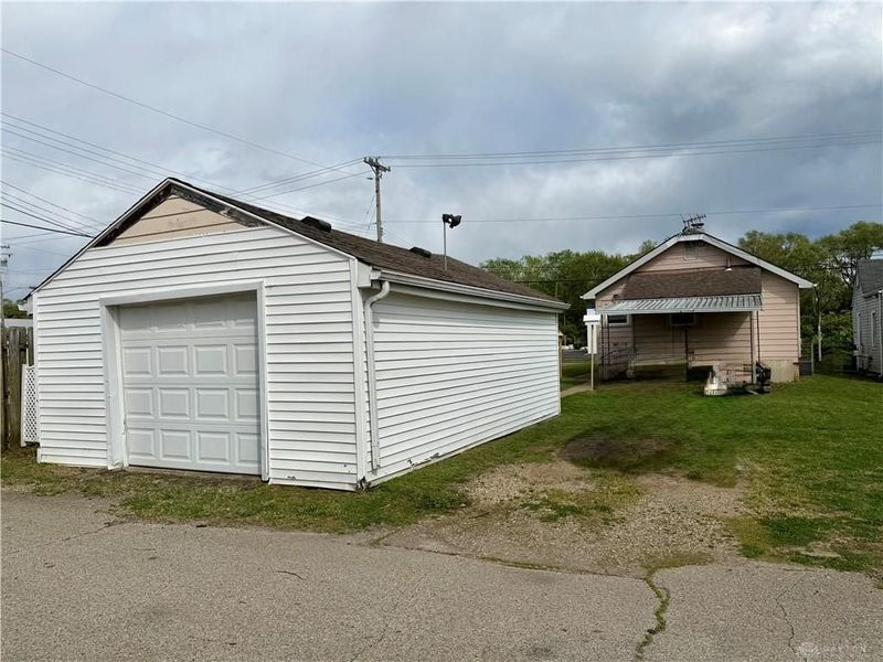 107 S Riverside Drive Drive, New Miami, OH 45011 Photo 9