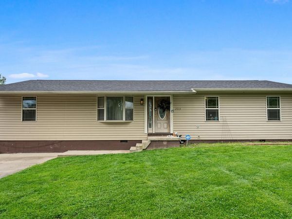 2713 U ST, Bedford, IN 47421