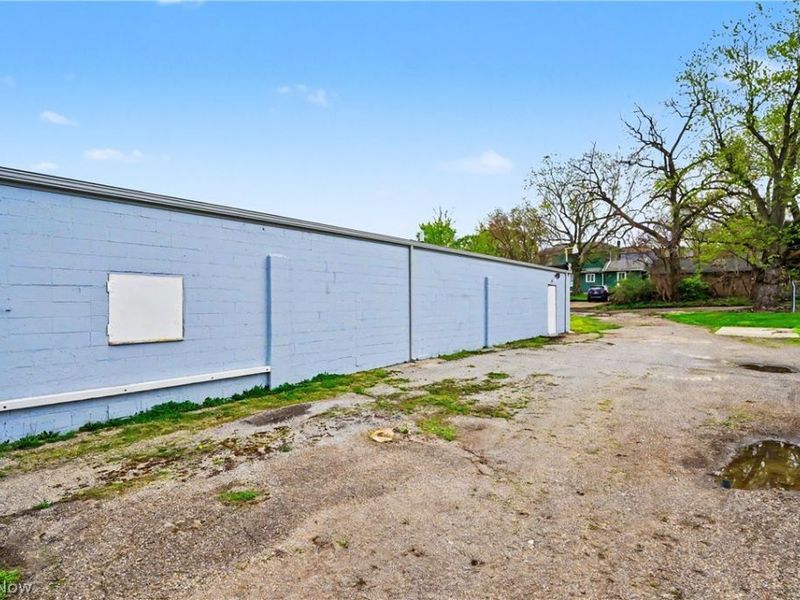 910 Erie Street S, Massillon, OH 44646 Photo 13