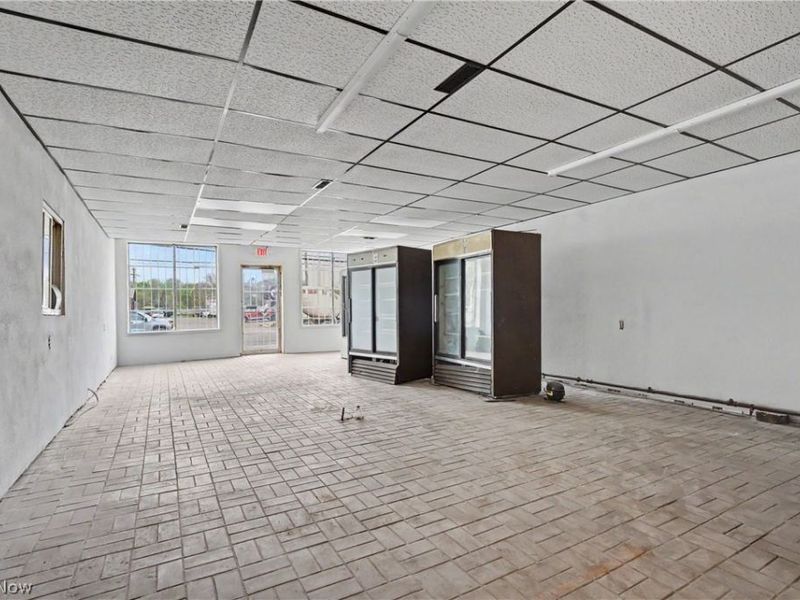 910 Erie Street S, Massillon, OH 44646 Photo 5