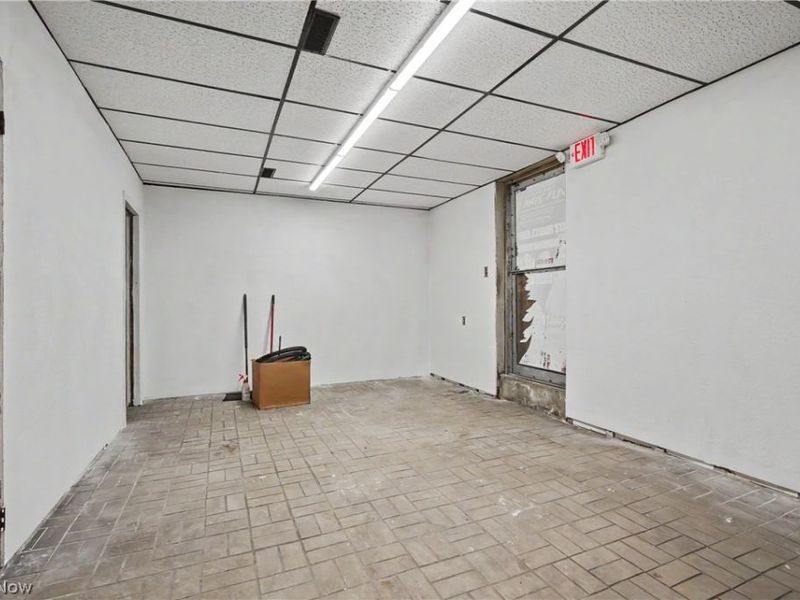 910 Erie Street S, Massillon, OH 44646 Photo 8