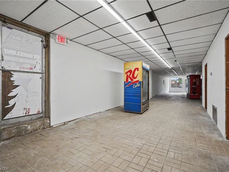 910 Erie Street S, Massillon, OH 44646 Photo 9