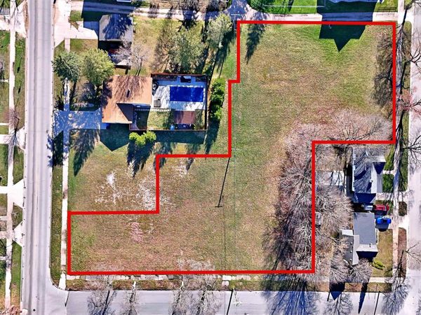 Chapin Street, Cadillac, MI 49601