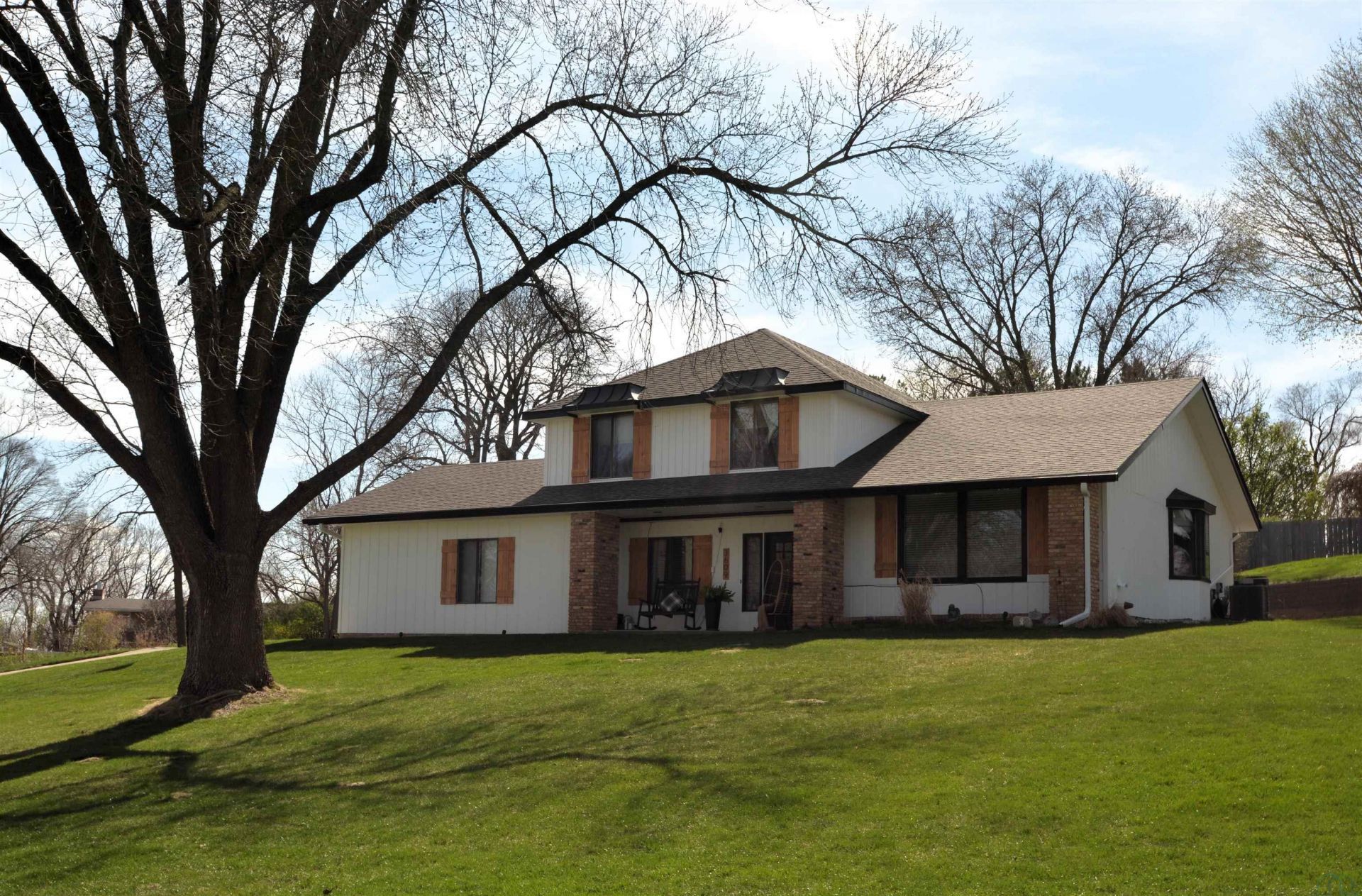 3609 Lindenwood St, Sioux City, IA 51104 Main Photo