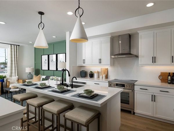 308 E Whittier Boulevard, La Habra, CA 90631