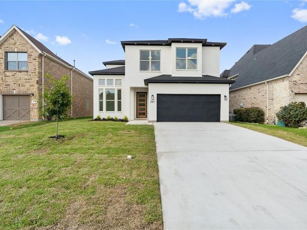 907 Saint George Place, DeSoto, TX 75115