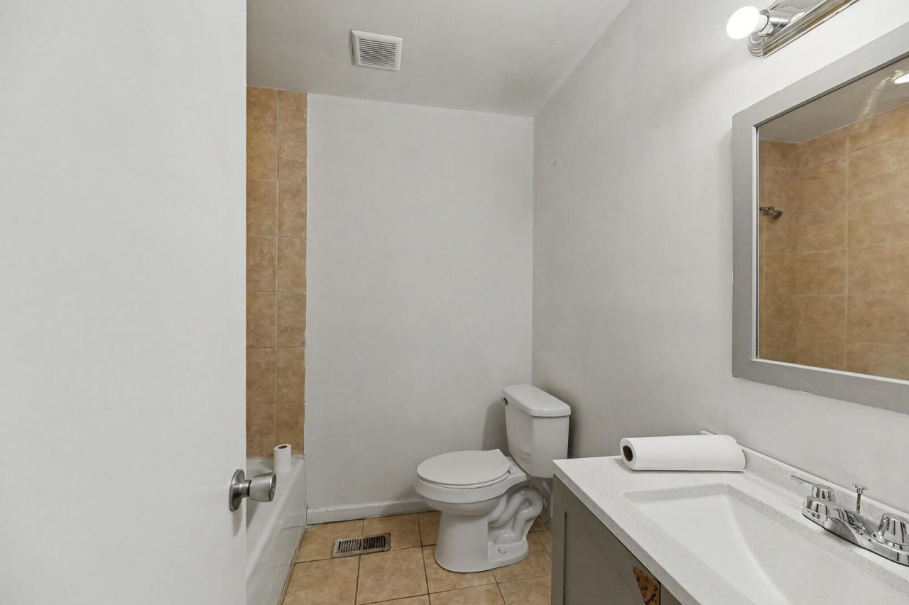 3881 Walnut Street Photo 6