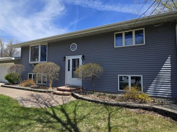 123 Winnebago Way, Forest City, IA 50436