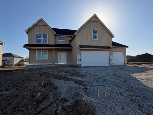 2340 Foxtail Drive, Kearney, MO 64060