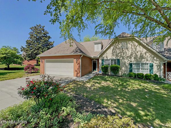 354 Paine Lake Drive, Sevierville, TN 37862