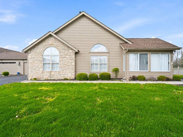 7004 Gardeners Path Way, Reynoldsburg, OH 43068