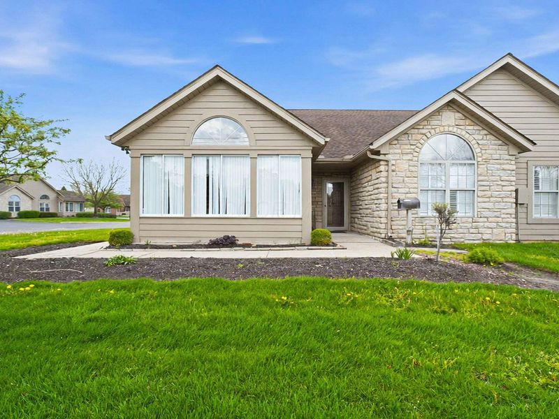 7004 Gardeners Path Way, Reynoldsburg, OH 43068 Photo 1