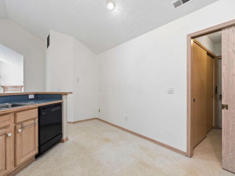 7004 Gardeners Path Way, Reynoldsburg, OH 43068 Photo 16