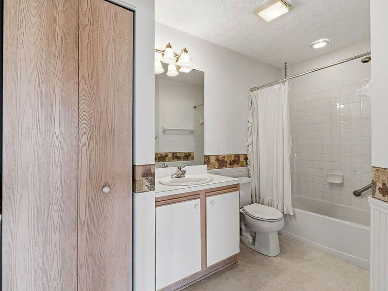 7004 Gardeners Path Way, Reynoldsburg, OH 43068 Photo 40