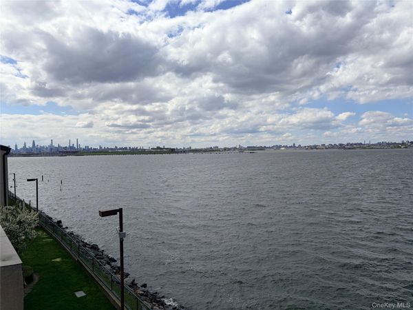 520 115th Street , Unit 520E, College Point, NY 11356