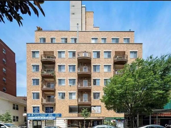 Cherry Ave 141-05 , Unit 9B, Flushing, NY 11355