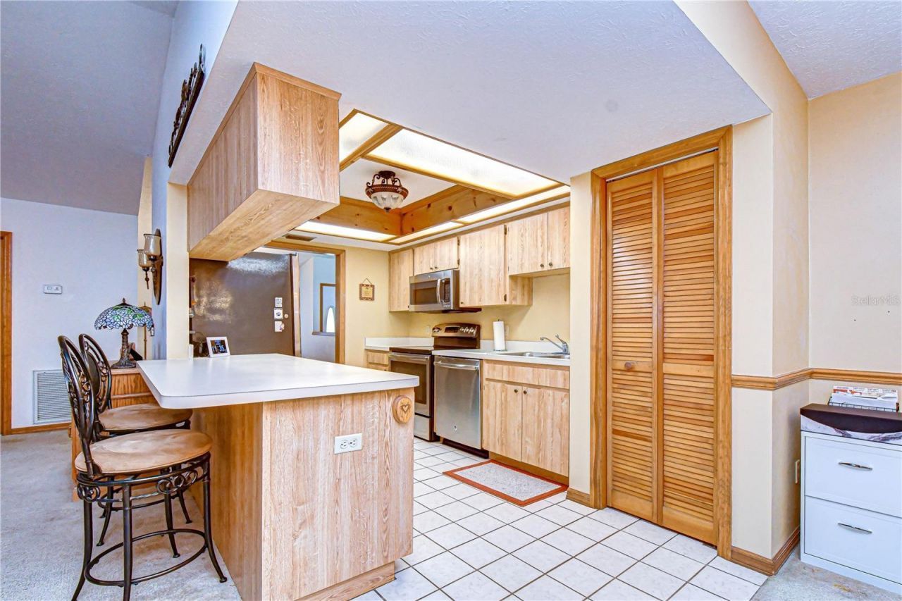 3522 Springville Drive , Valrico, FL 33596 Photo