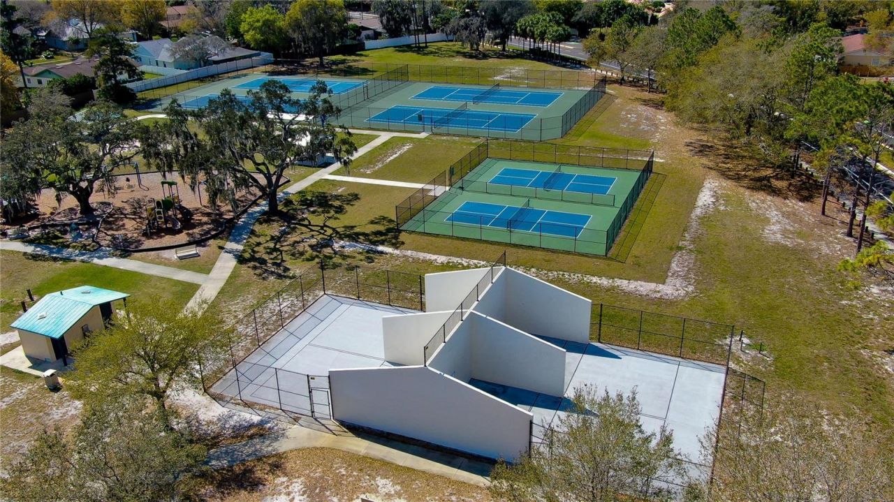 3522 Springville Drive , Valrico, FL 33596 Photo