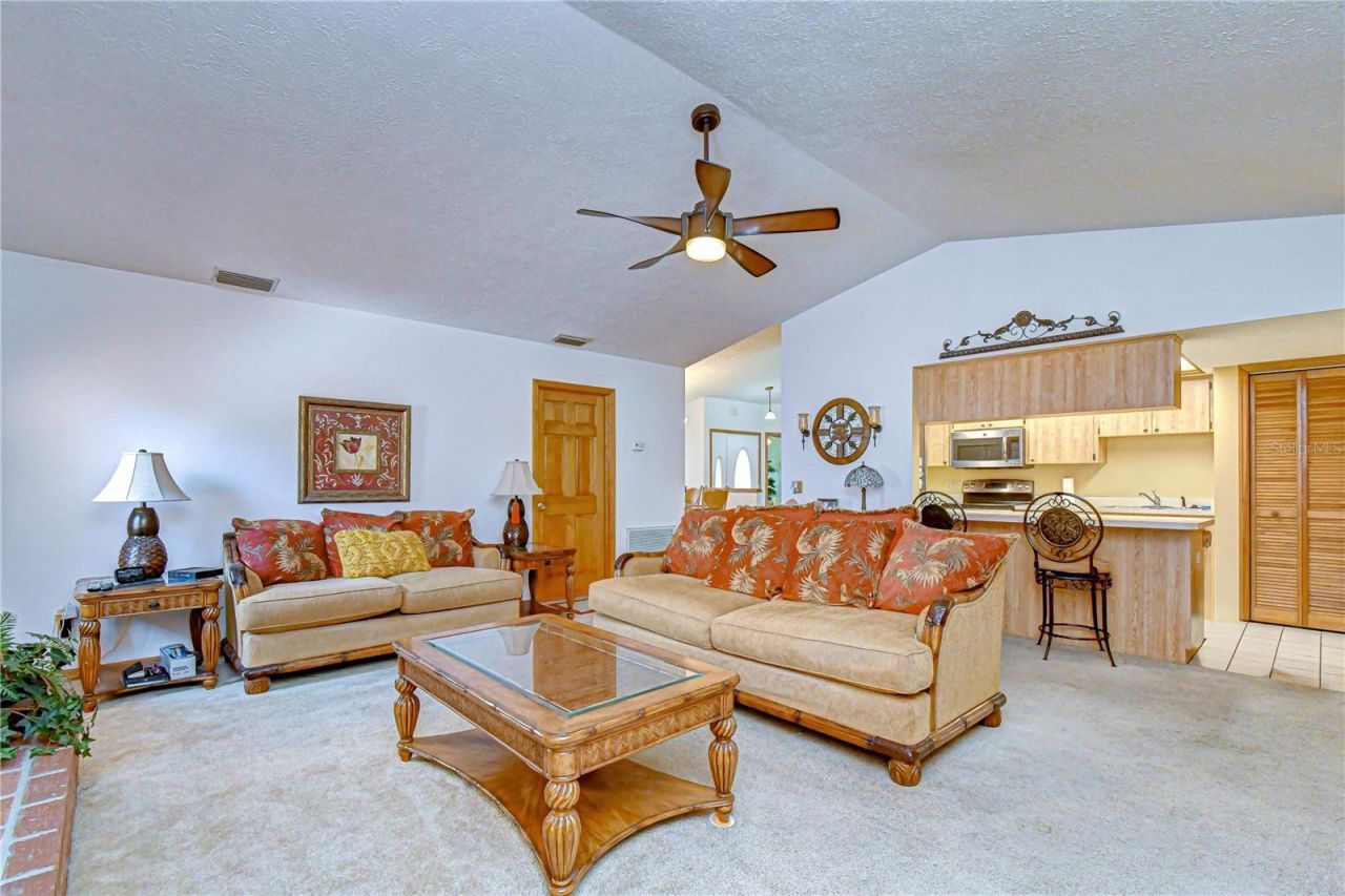 3522 Springville Drive , Valrico, FL 33596 Photo