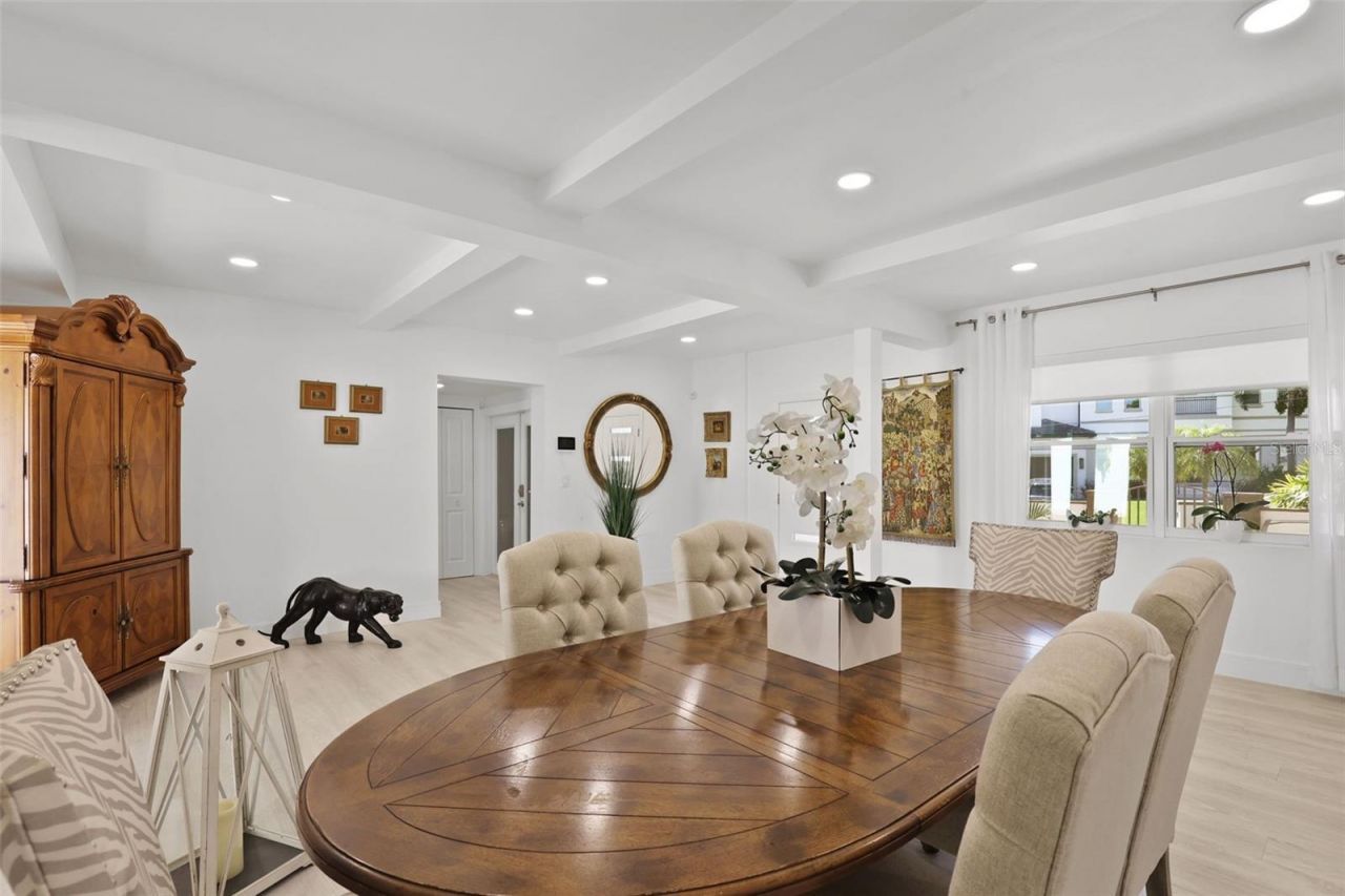 25 Sandpiper Road, Tampa, FL 33609 Photo