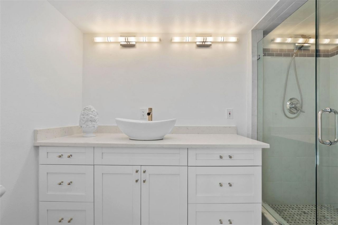 25 Sandpiper Road, Tampa, FL 33609 Photo
