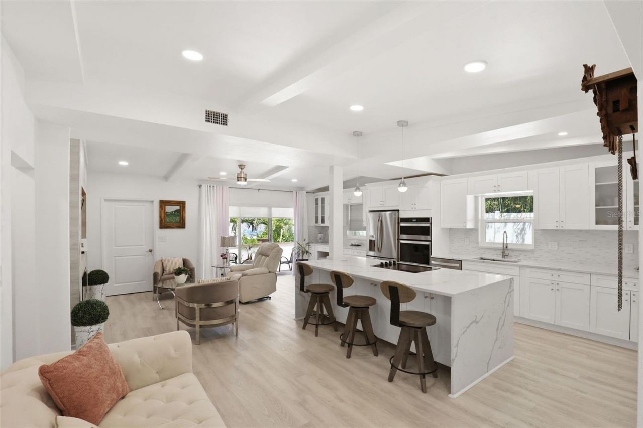 25 Sandpiper Road, Tampa, FL 33609 Photo