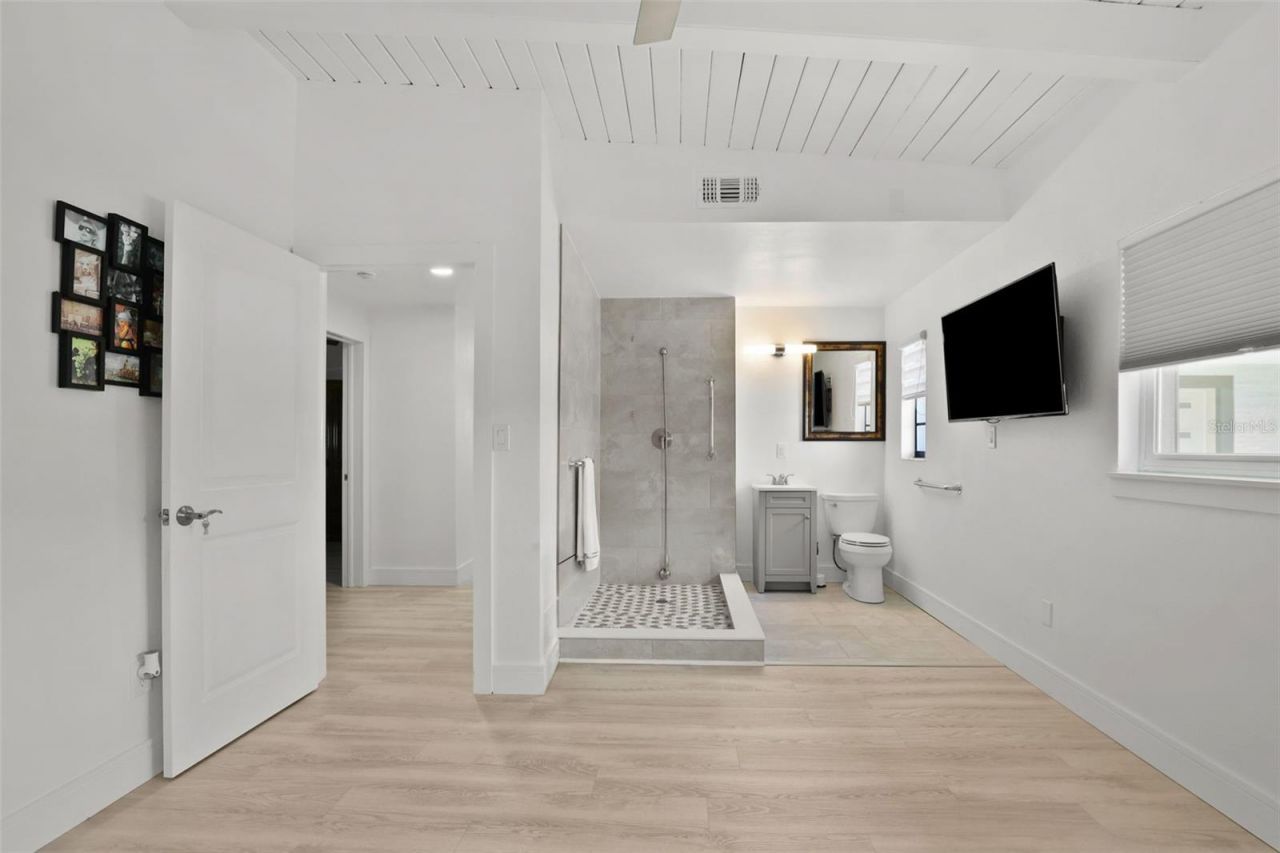 25 Sandpiper Road, Tampa, FL 33609 Photo