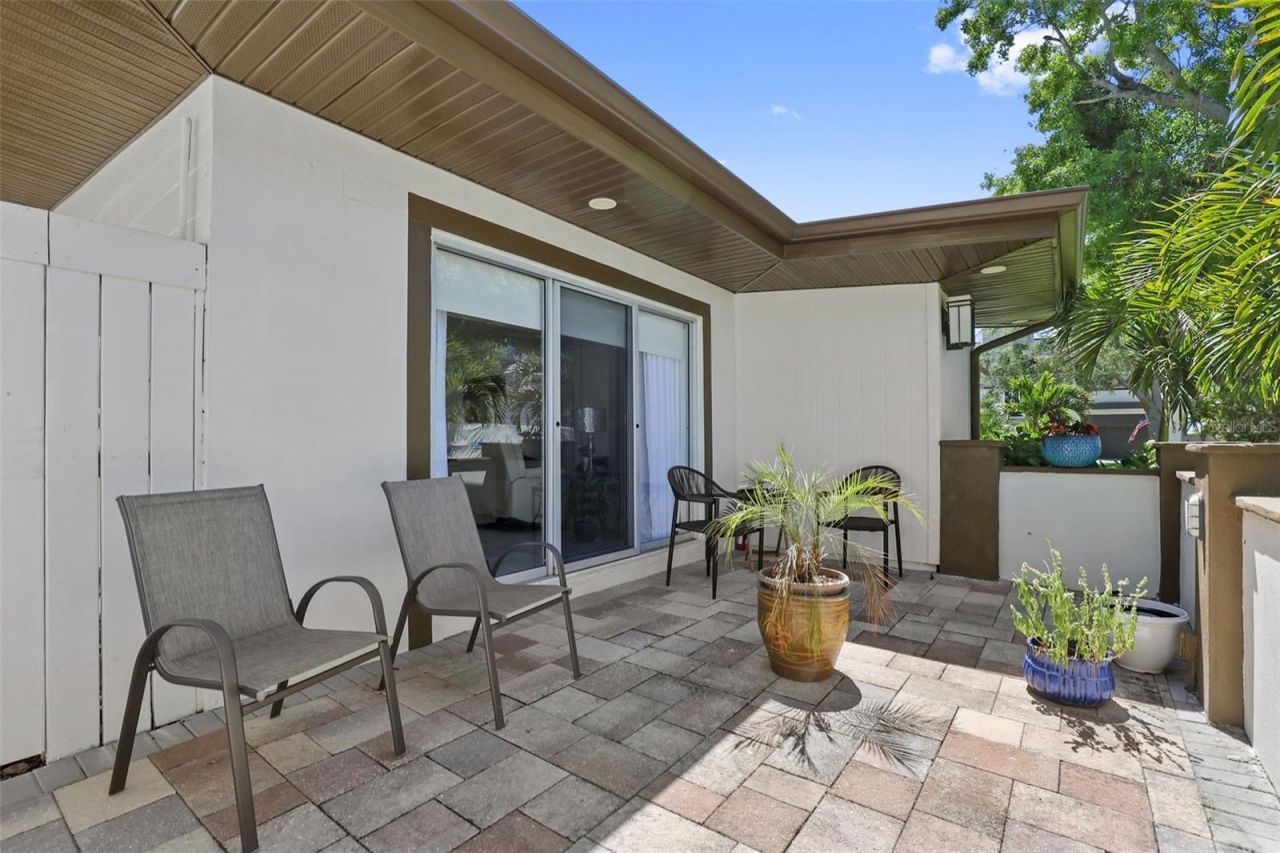 25 Sandpiper Road, Tampa, FL 33609 Photo