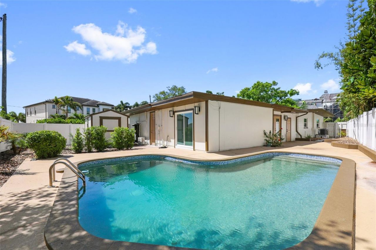 25 Sandpiper Road, Tampa, FL 33609 Photo
