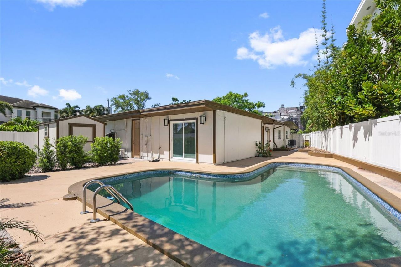 25 Sandpiper Road, Tampa, FL 33609 Photo