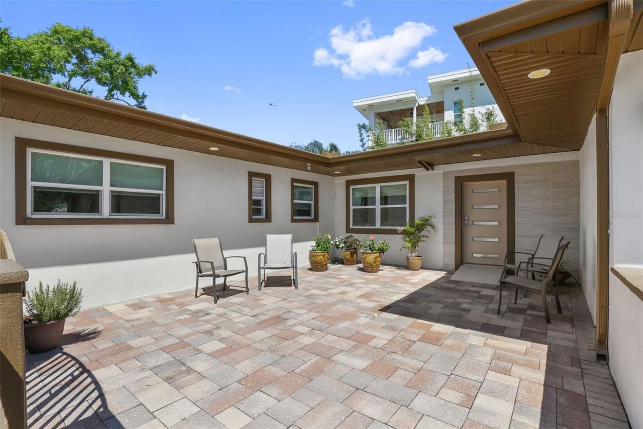 25 Sandpiper Road, Tampa, FL 33609 Photo