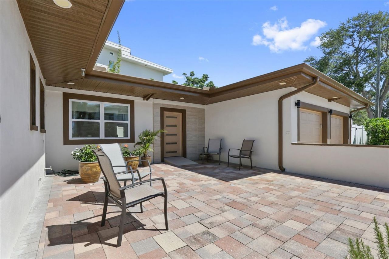 25 Sandpiper Road, Tampa, FL 33609 Photo