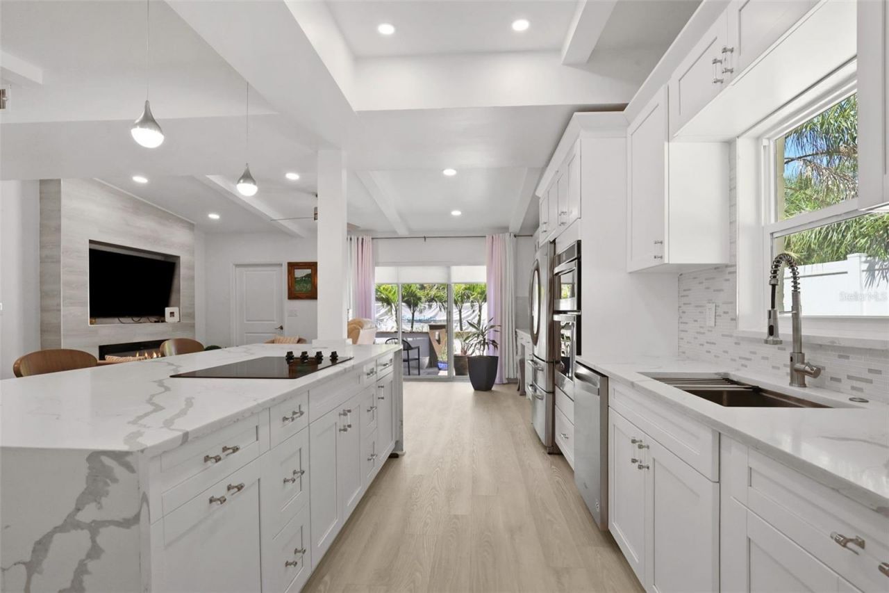 25 Sandpiper Road, Tampa, FL 33609 Photo