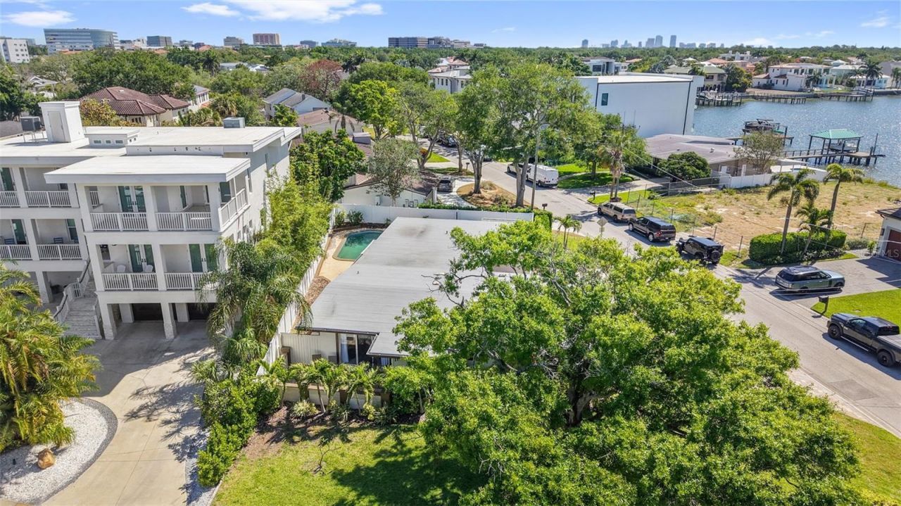 25 Sandpiper Road, Tampa, FL 33609 Photo