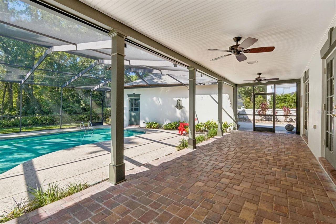 2522 Cozumel Drive, Tampa, FL 33618 Photo