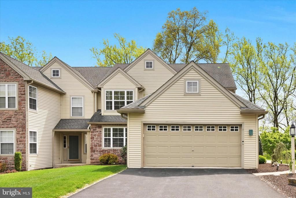 115 HAWK VALLEY LANE , DENVER, PA 17517