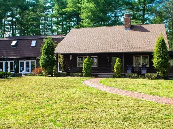 154 Grove St, Norwell, MA 02061