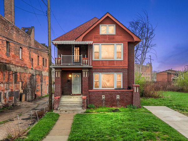 8983 Beverly Court, Detroit, MI 48204