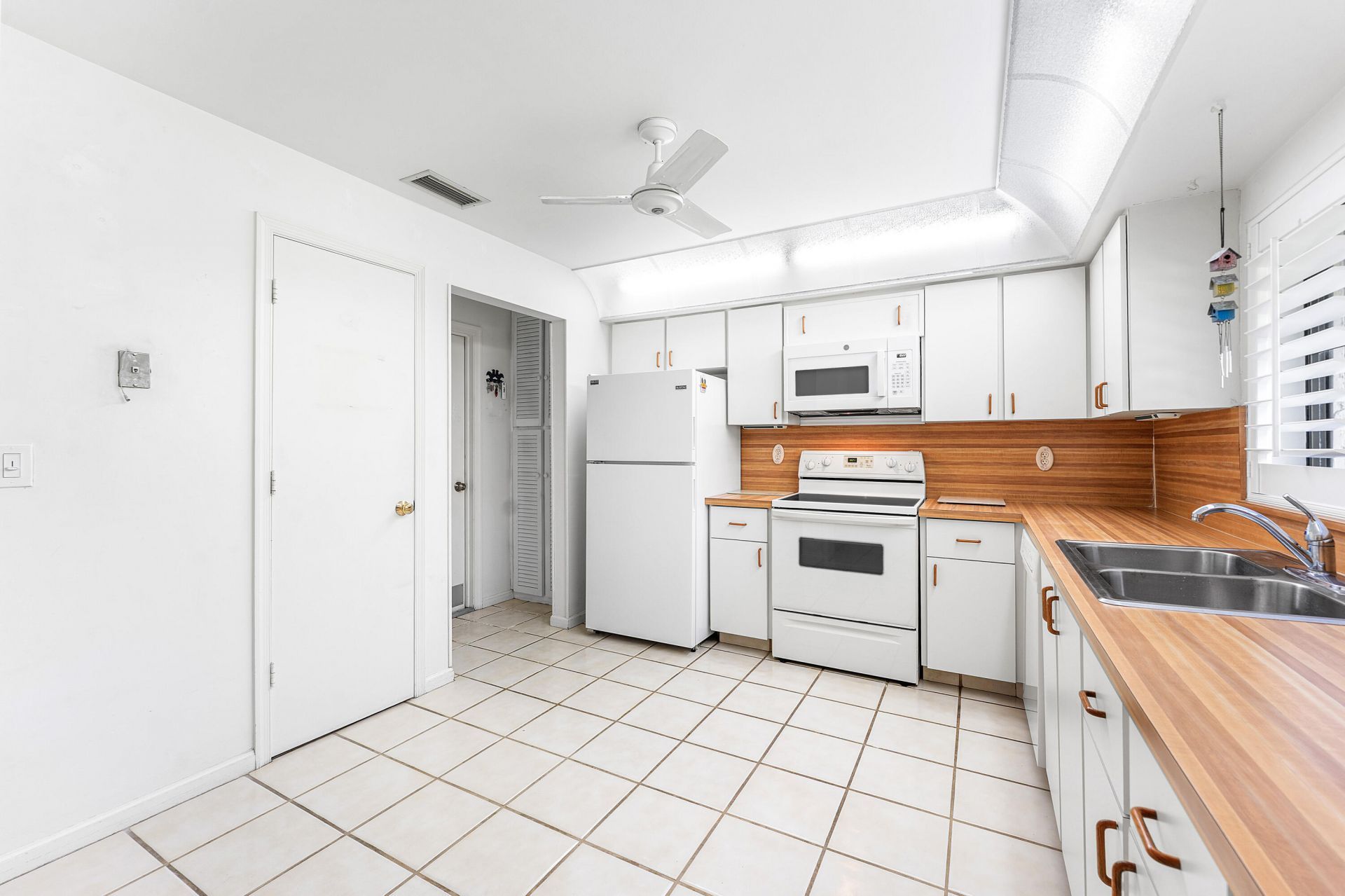 4922 Dovewood Road, Unit B, Boynton Beach, FL 33436 Photo