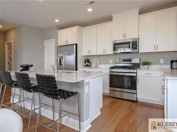 147 John Vanzandt Drive , Titusville, NJ 08560