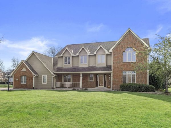 6645 Fieldstone Ct, Caledonia, WI 53402