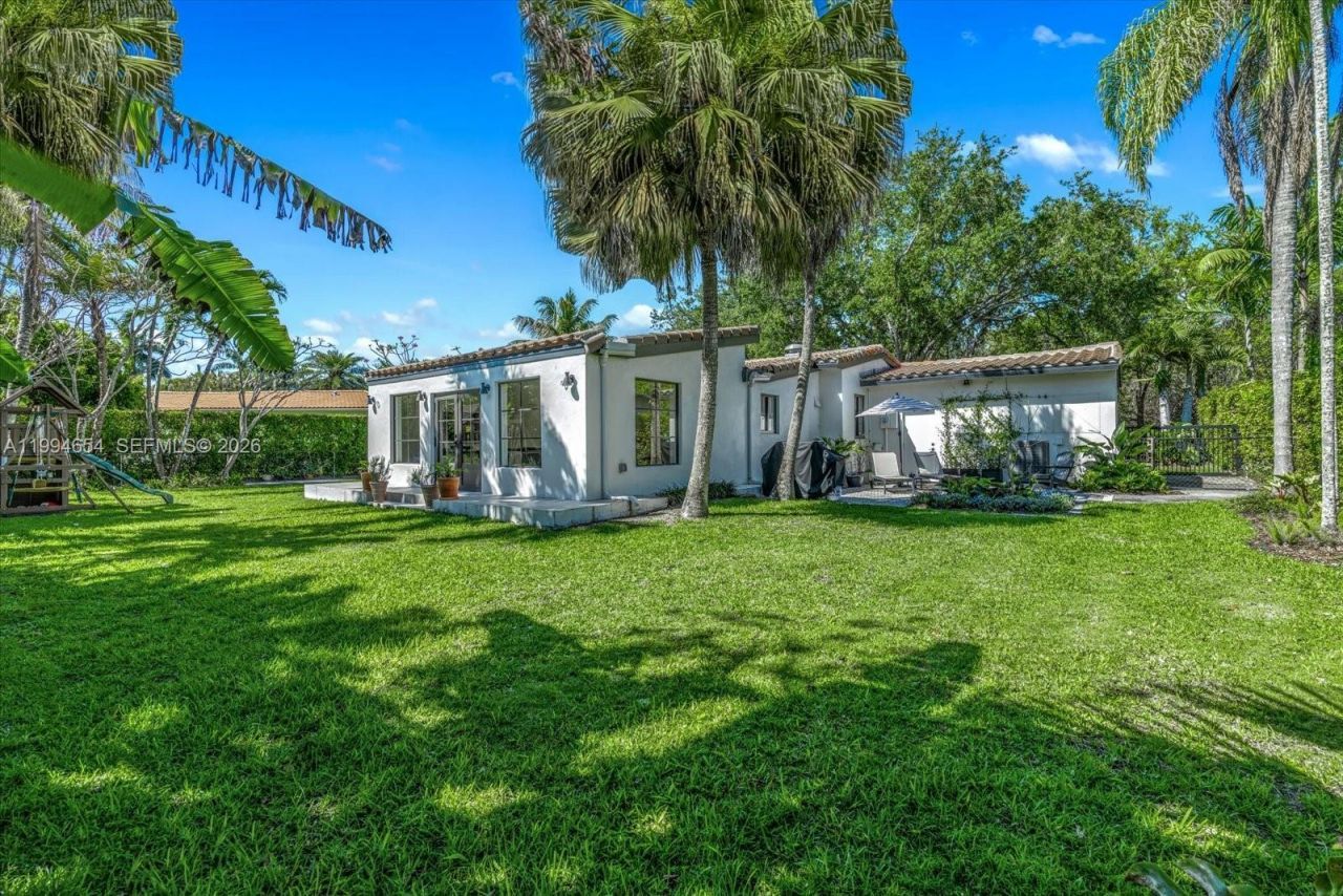 5943 SW 65th Ave, South Miami, FL 33143 Photo
