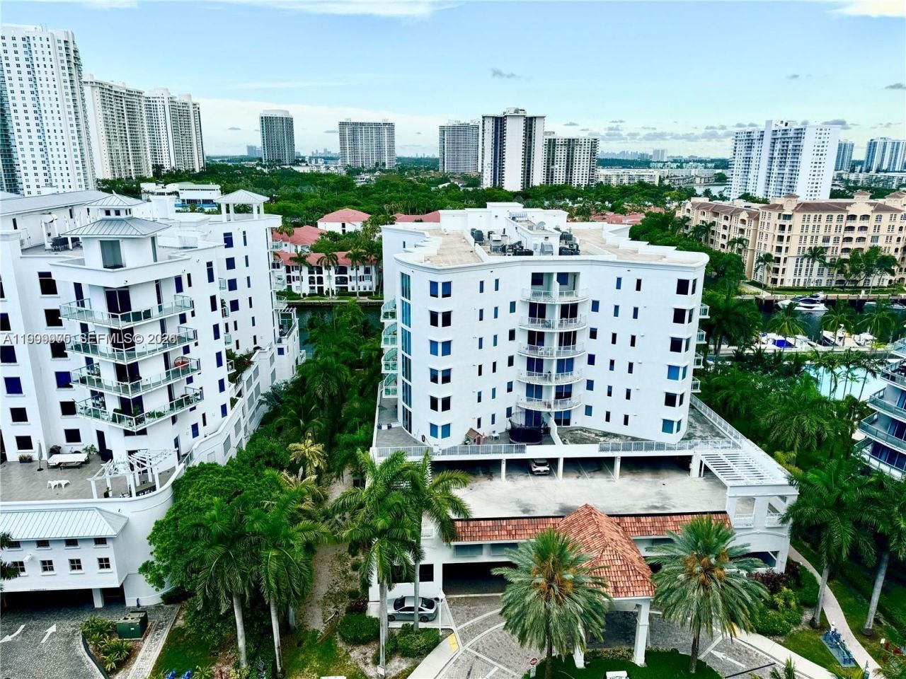 3131 NE 188th St , Unit 2-1213, Aventura, FL 33180 Photo