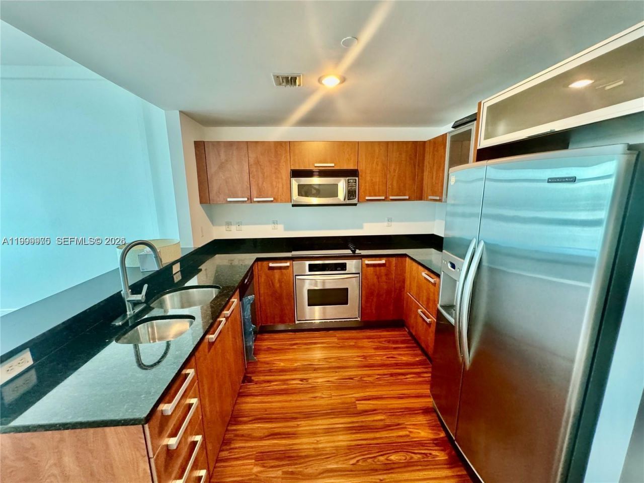 3131 NE 188th St , Unit 2-1213, Aventura, FL 33180 Photo